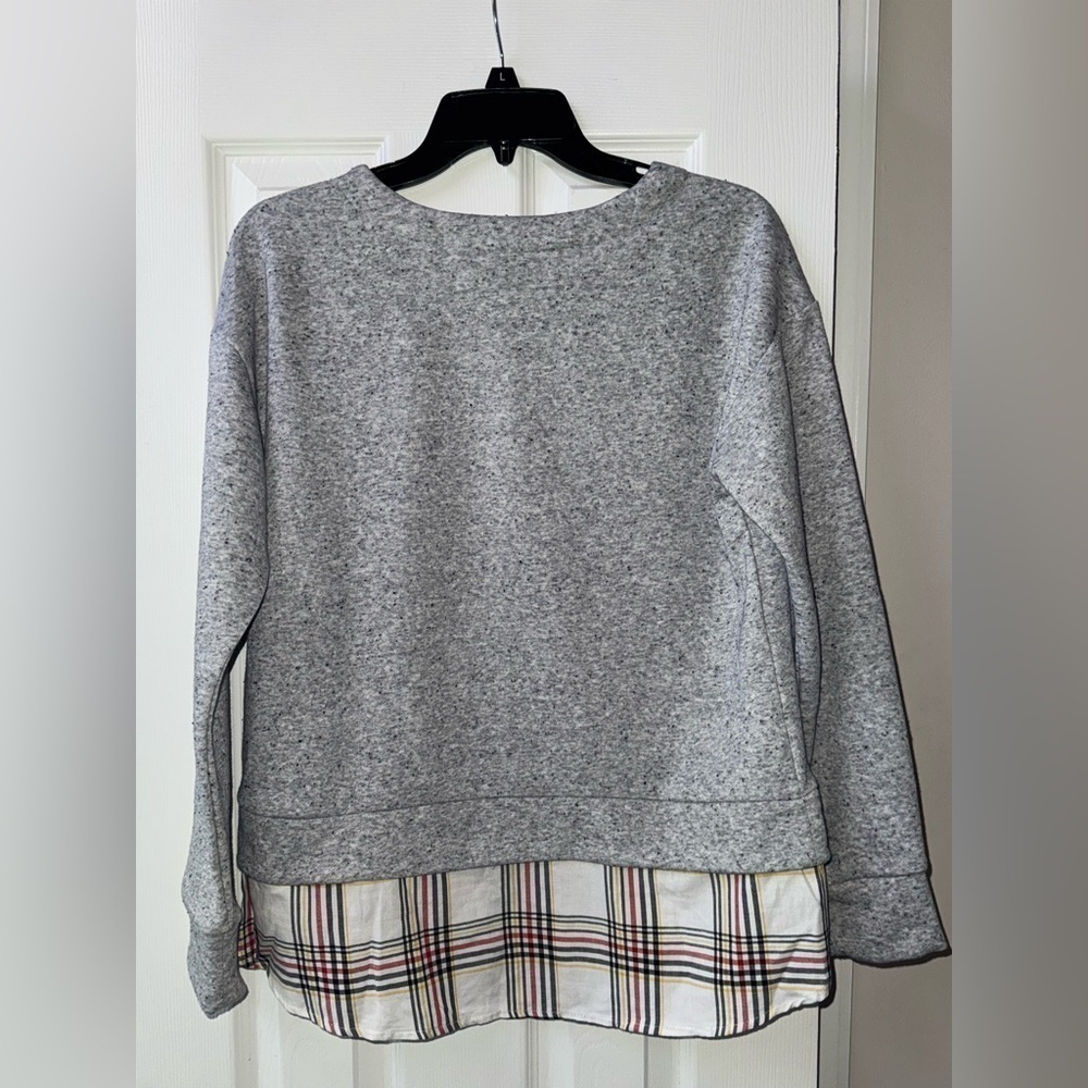 IZOD Gray Sweatshirt with Red and White Plaid Underlay Size Small - Picture 5 of 6
